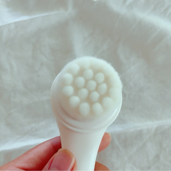 New cleansing brush - Picture 7 of 7